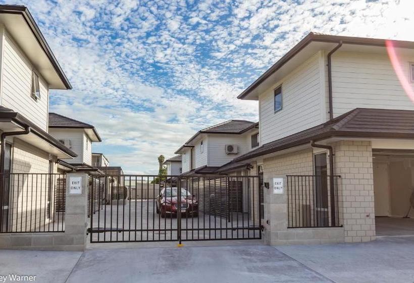 호텔 The York Apartments