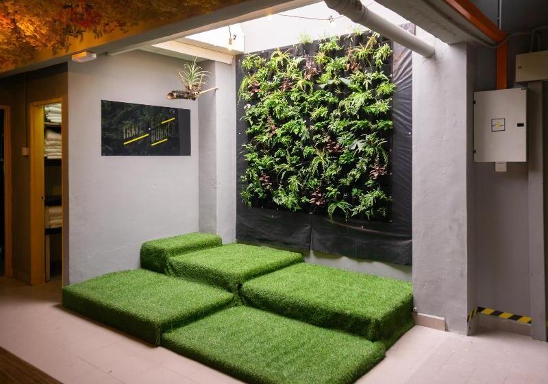 בית מלון כפרי Traveller Bunker Hostel 1