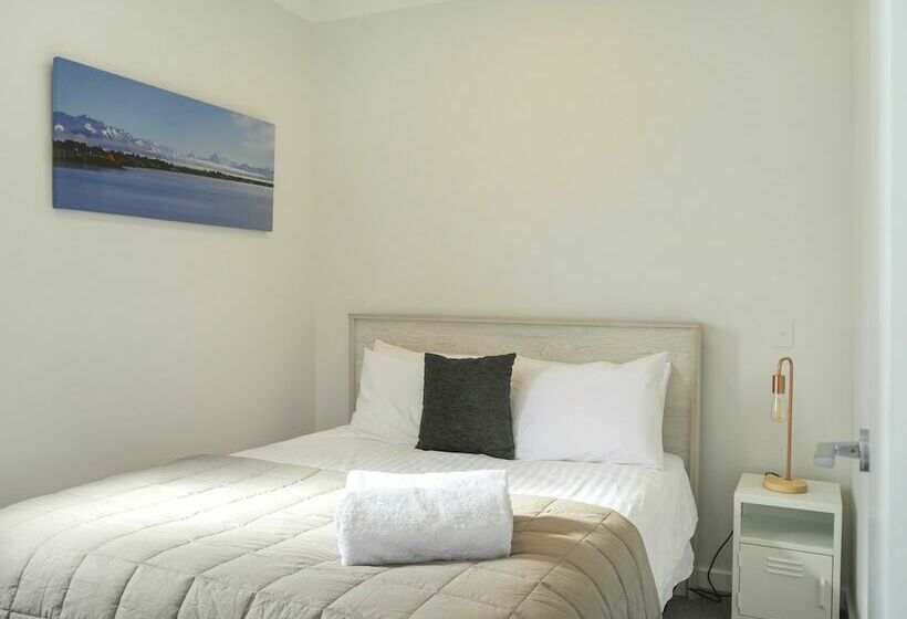 فندق Twizel Cottages