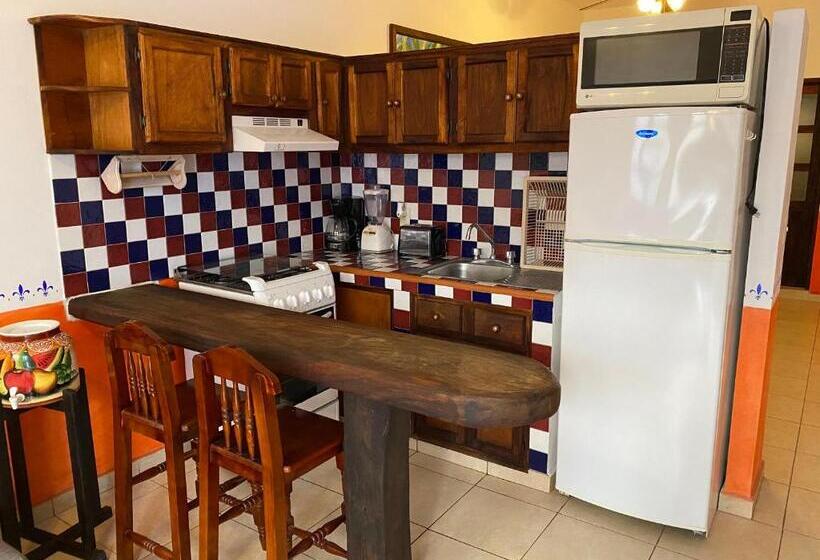 Отель Villa Serena Centro Historico