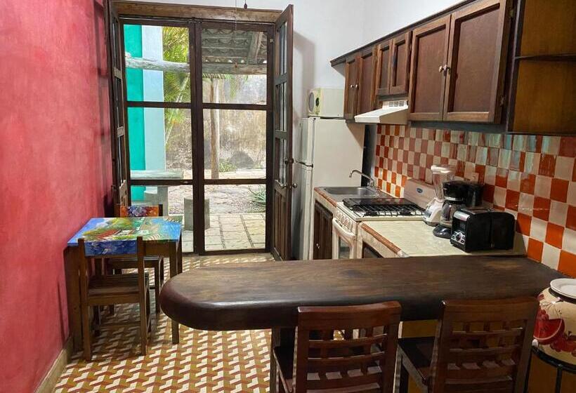 Отель Villa Serena Centro Historico