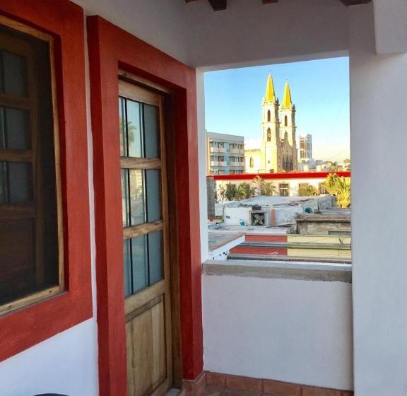 Отель Villa Serena Centro Historico