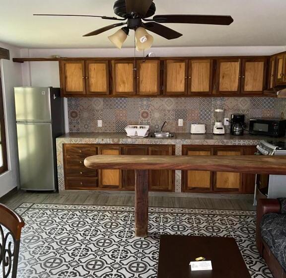 Отель Villa Serena Centro Historico