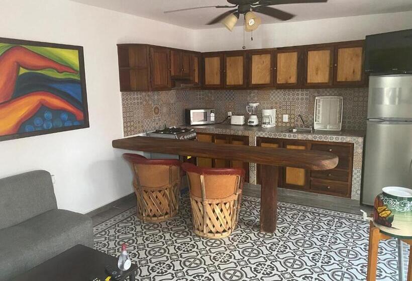 Отель Villa Serena Centro Historico