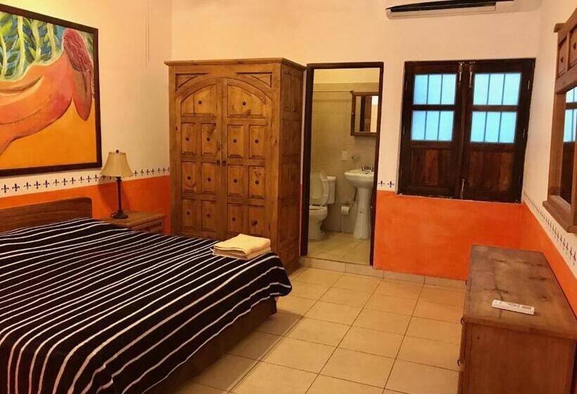 Отель Villa Serena Centro Historico