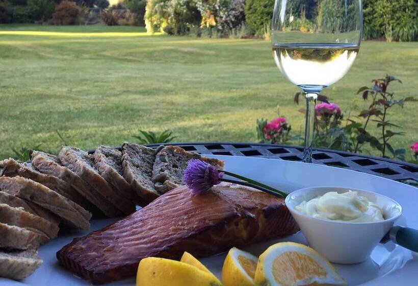 酒店 Whakaipo Lodge