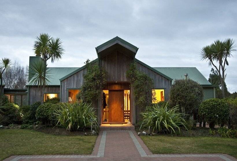 酒店 Whakaipo Lodge