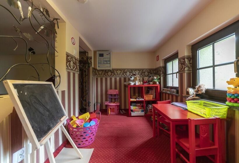 酒店 Willa Słoneczna Róża Pobyt Ze śniadaniami