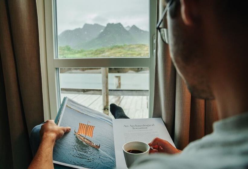 Nyvågar Rorbuhotell By Classic Norway Hotels