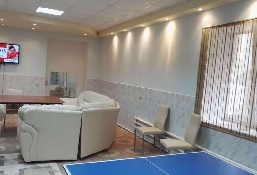 Admiral Hotel Hostel