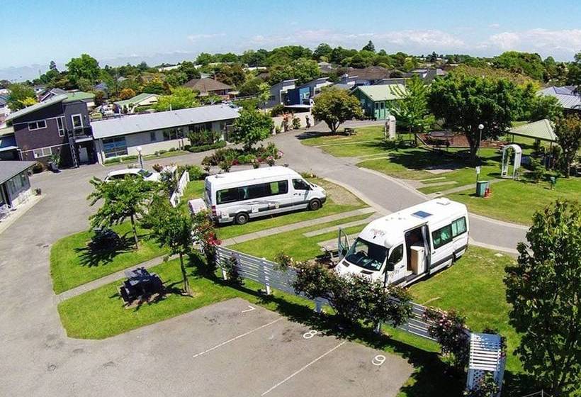 Amber Kiwi Holiday Park & Motel