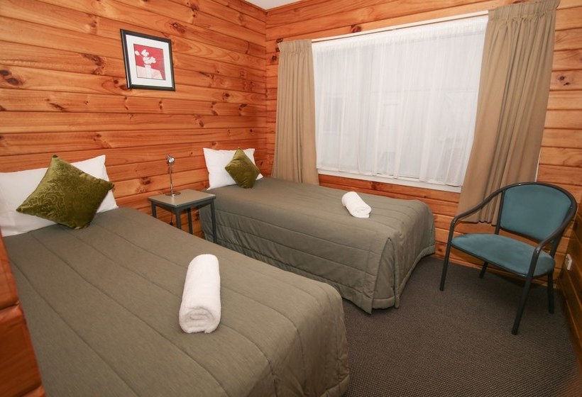 Amber Kiwi Holiday Park & Motel