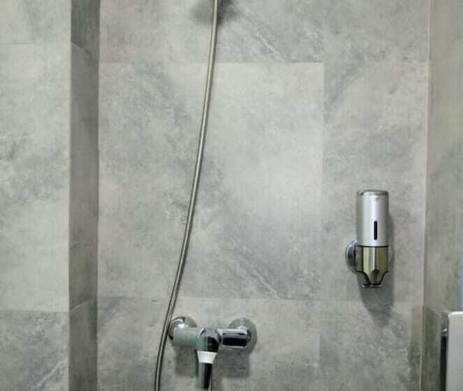 Capsule Hotel Zodiak