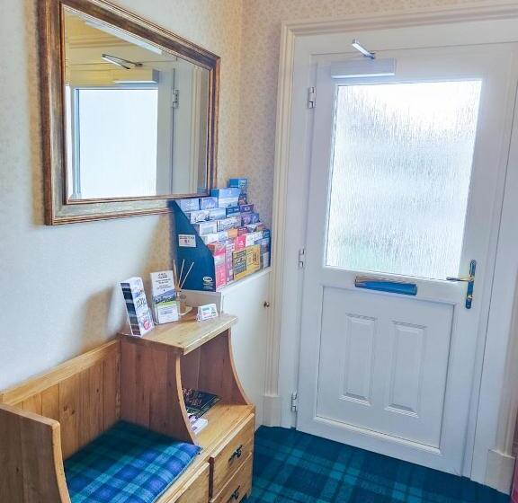 Отель Mystayinn Abermar Guest House