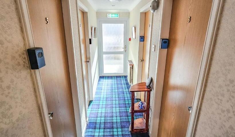 Отель Mystayinn Abermar Guest House