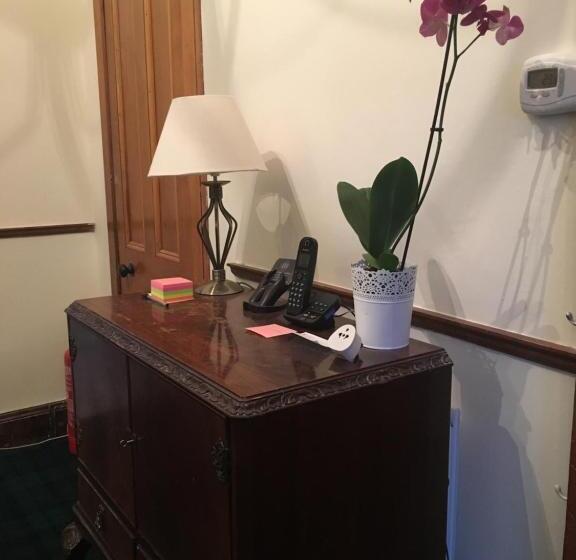 호텔 Airdenair Guest House