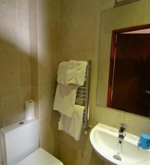 Отель Airport Guest House