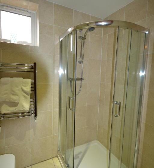 Отель Airport Guest House