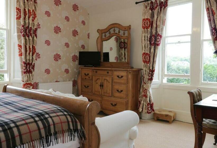 فندق Allerton House