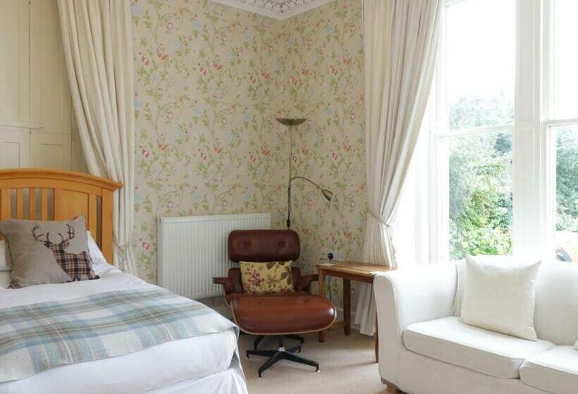 فندق Allerton House