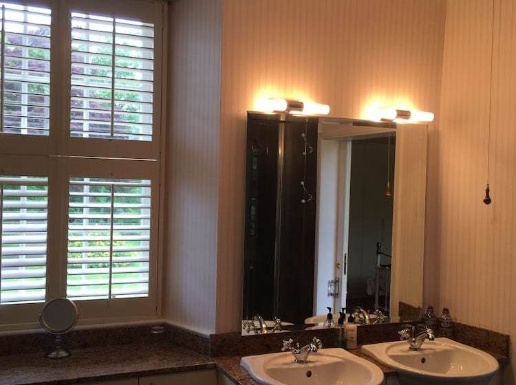 Отель Blacket House