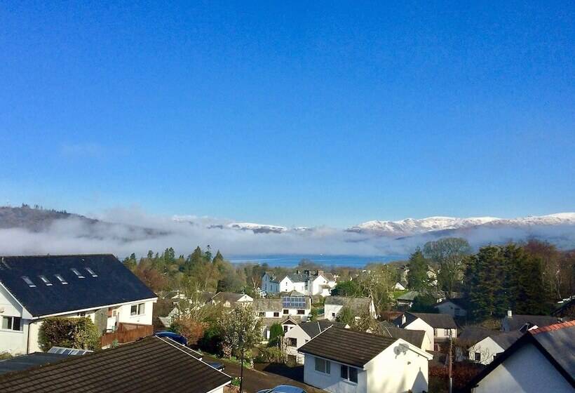 ホテル Blenheim Lodge