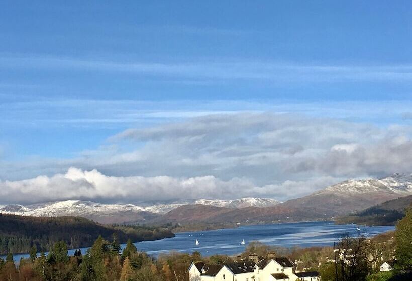 ホテル Blenheim Lodge