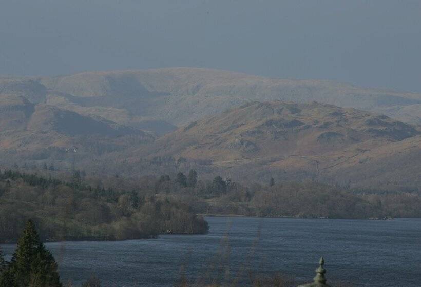 ホテル Blenheim Lodge