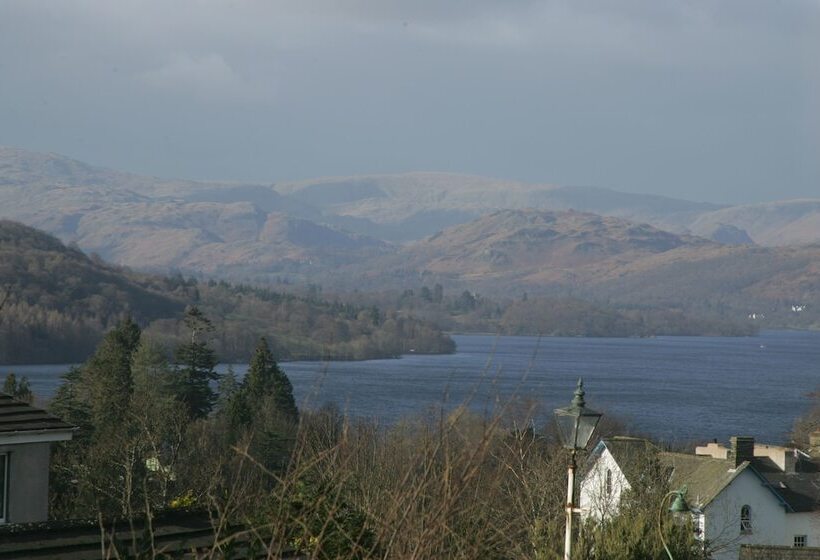 ホテル Blenheim Lodge