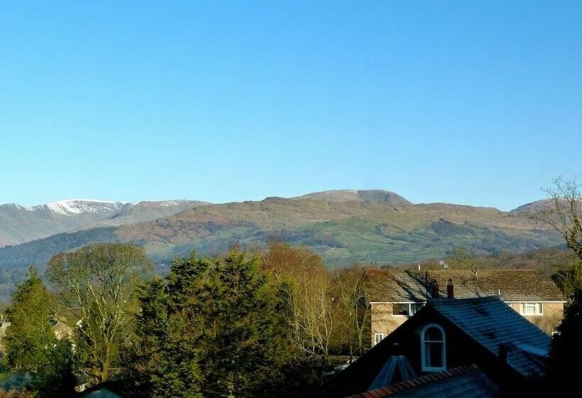 ホテル Blenheim Lodge