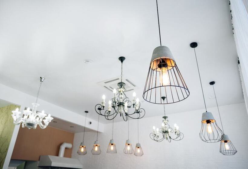 בית מלון כפרי The Aristocrat Boutique