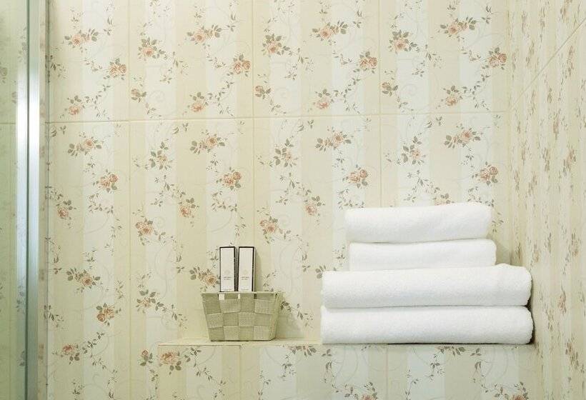 בית מלון כפרי The Aristocrat Boutique