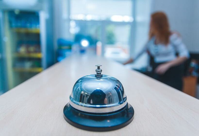 فندق Business Tourist