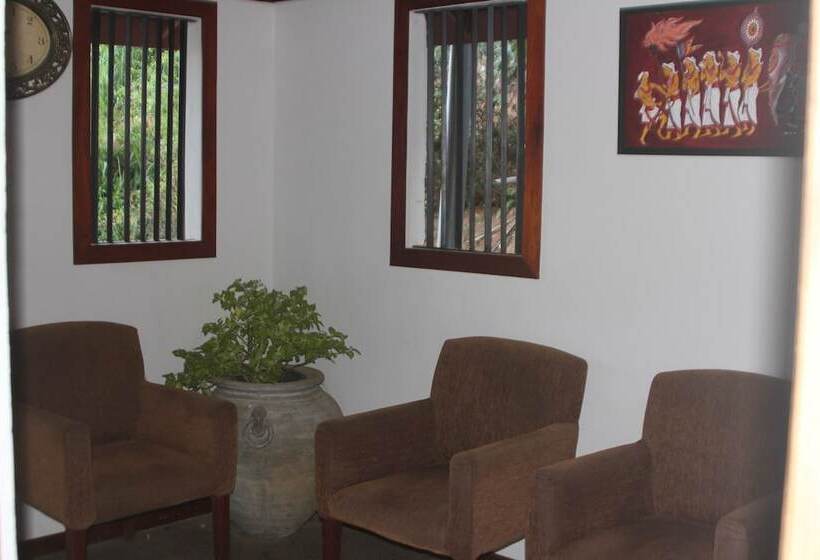 Отель Camarin Residence