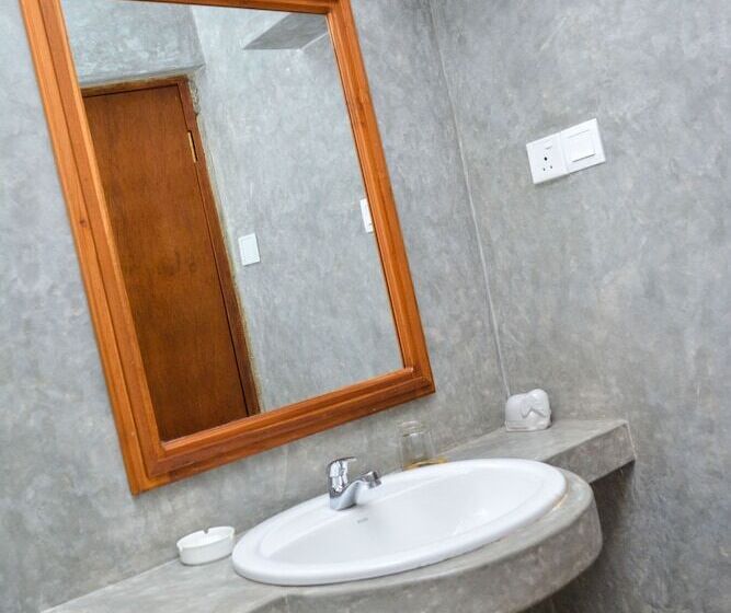 Отель Camarin Residence