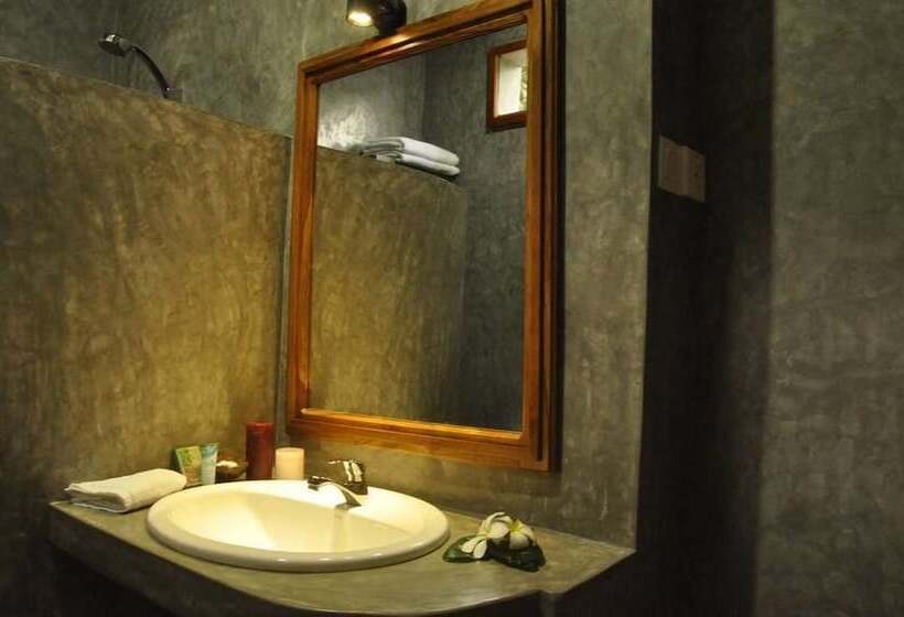 Отель Camarin Residence