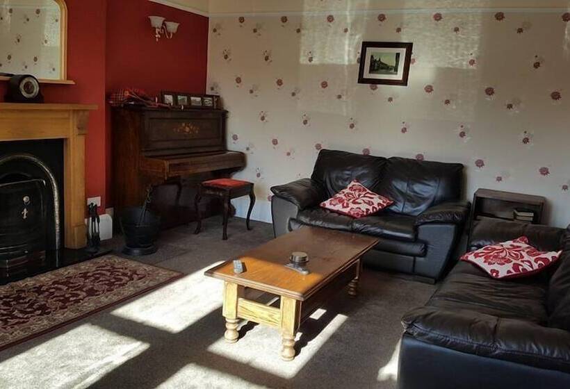 فندق Carra Beag Guest House