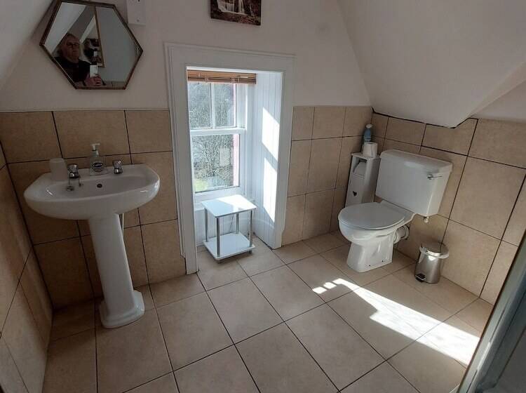 فندق Carra Beag Guest House