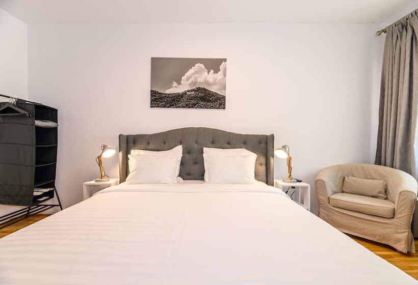 בית מלון כפרי Cedrus Boutique