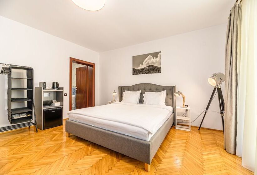 בית מלון כפרי Cedrus Boutique