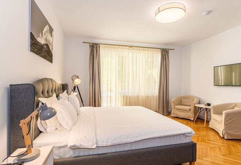 בית מלון כפרי Cedrus Boutique