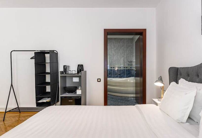 בית מלון כפרי Cedrus Boutique