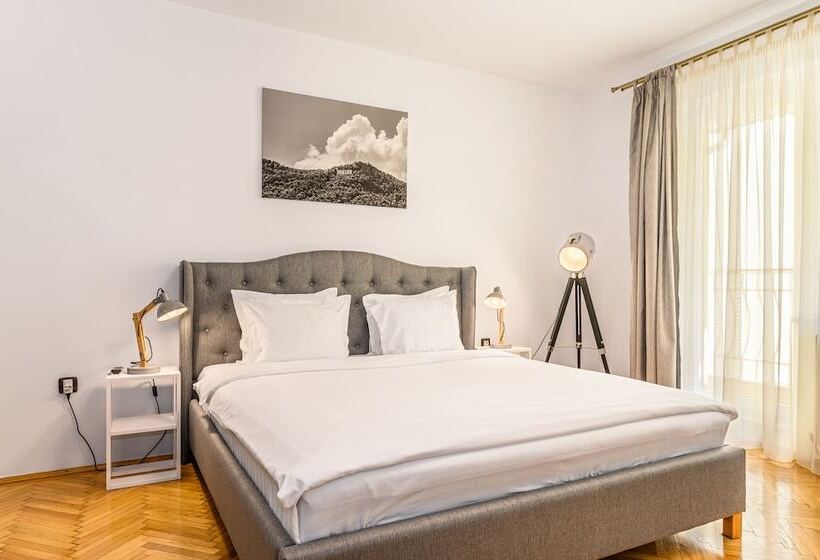 בית מלון כפרי Cedrus Boutique