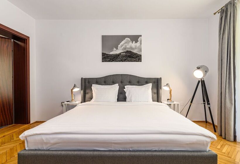 בית מלון כפרי Cedrus Boutique