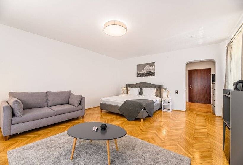 בית מלון כפרי Cedrus Boutique