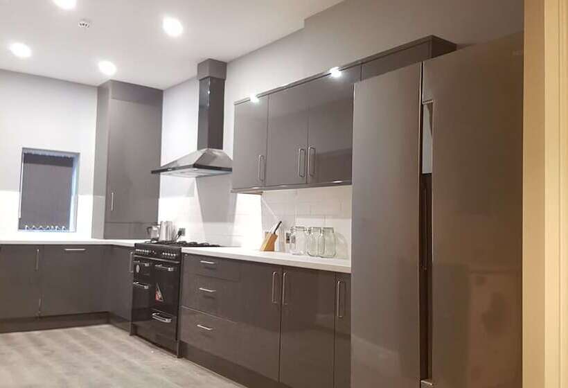 호텔 Central City House