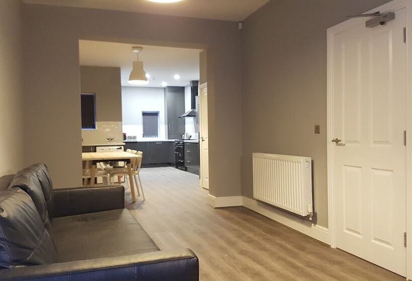 호텔 Central City House