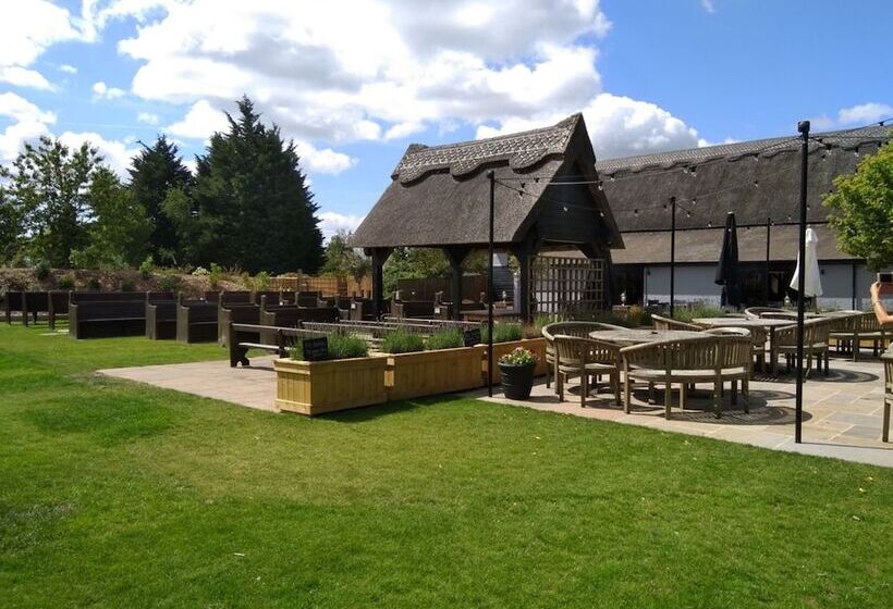 בית מלון כפרי Channels