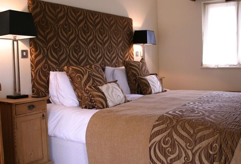 בית מלון כפרי Channels