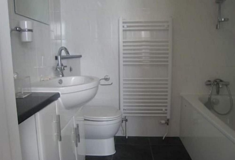 호텔 Charles House Windsor Castle